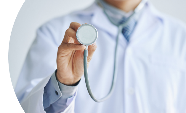 Immagine di un medico in divisa